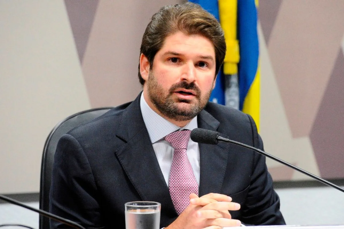 Ex-CNJ no ve ilícito en juez que sugirió venta del Banco Santos