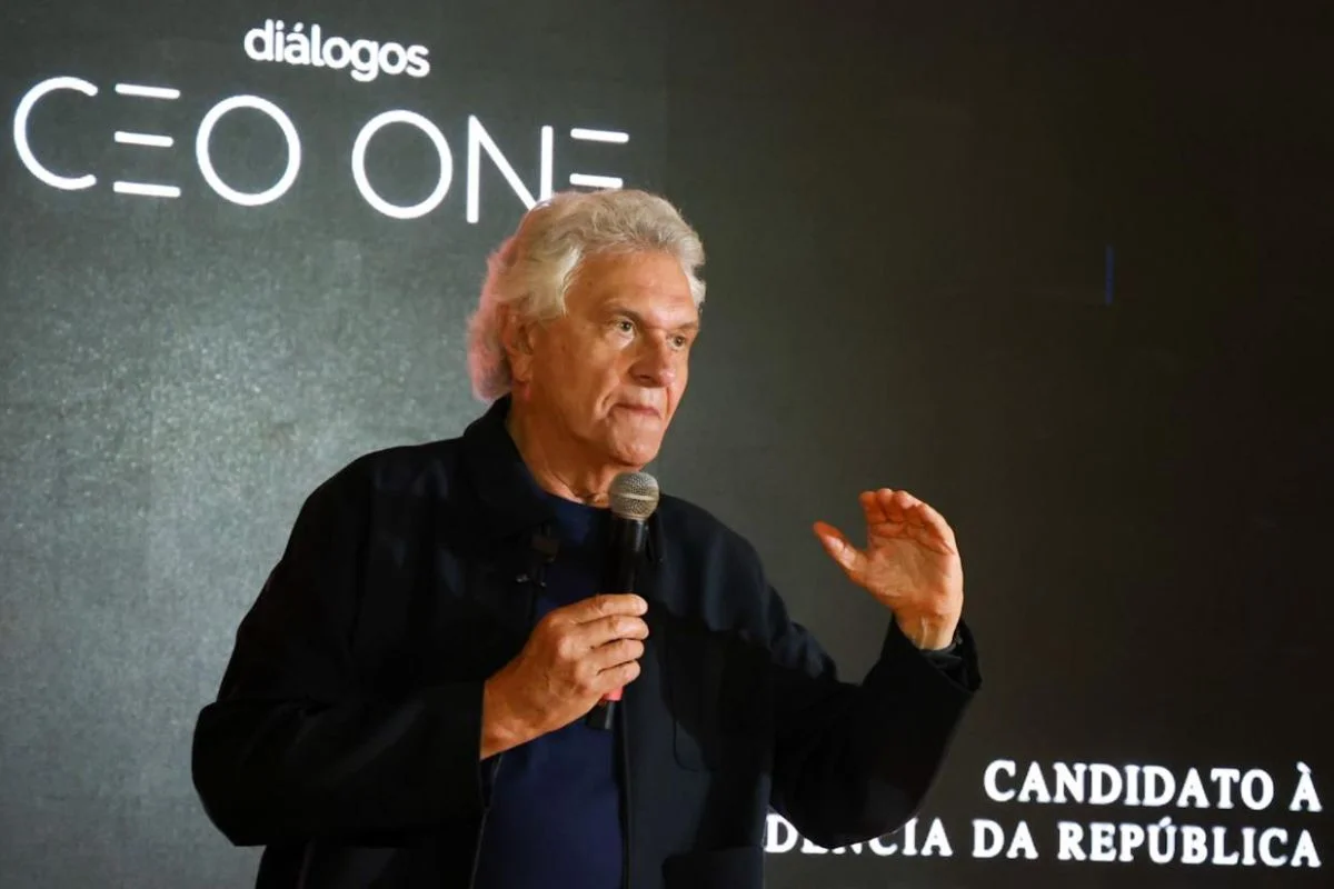En encuentro con empresarios, Caiado llama Lula y Flávio de cobardes