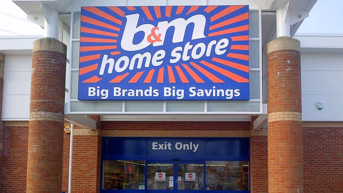‘Add style to bathrooms’ for £3.50 with B&M item similar to ‘stunning’ £12 Tesco