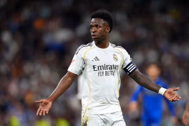 Le Real Madrid invité à approuver le transfert de Vinícius à Arsenal car 'ils ne peuvent pas compter' sur lui