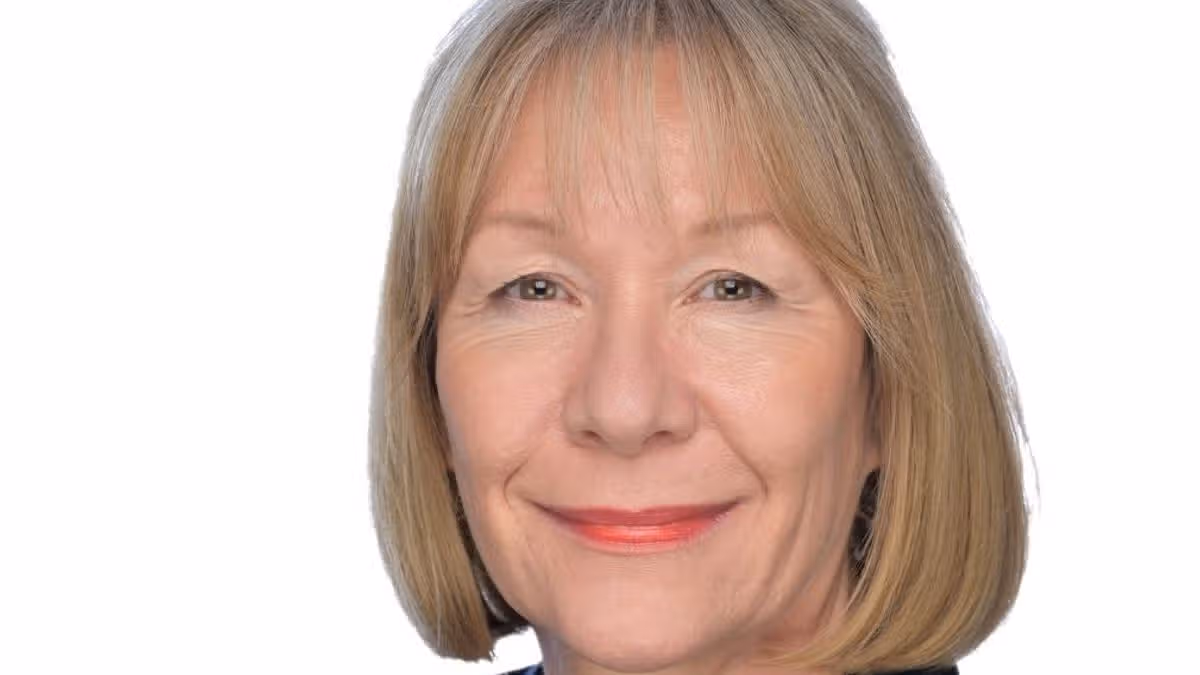 Hospital boss to leave £245k job amid scandals and staff anger