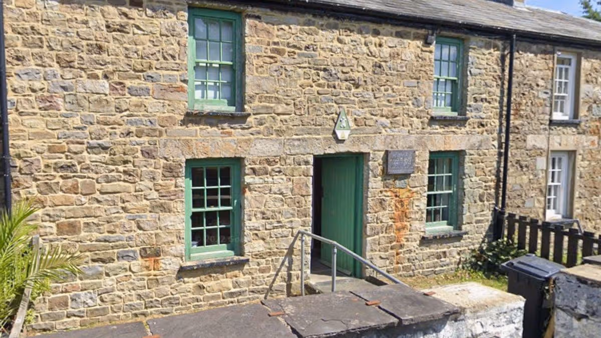 Famous Welsh cottage to close for months to protect its future