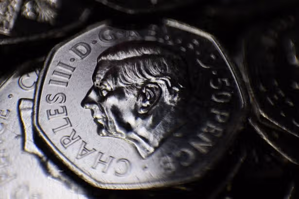 سبعة عملات نادرة من 50p قد يكون لديك الكذب حول في المنزل الذهاب لعشرات الآلاف