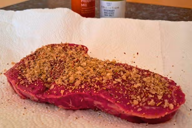 Steak is tastier if you replace olive oil and butter with 1 simple ingredient