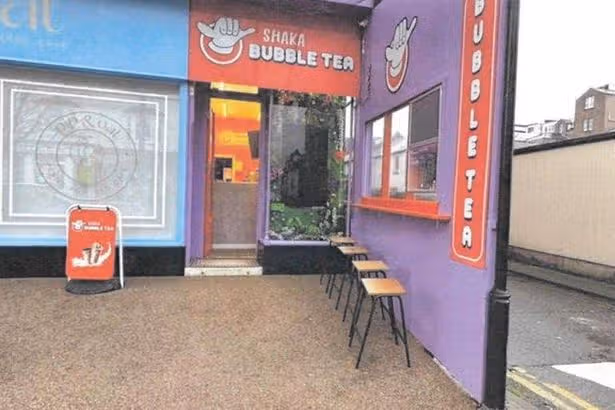 Plan de magasin de pommes de terre cuites cause des perturbations aux entreprises voisines