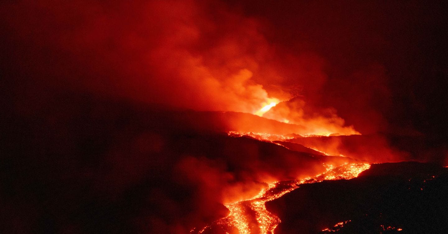 Etna, extended until tomorrow at 16 the stop of flights to Catania