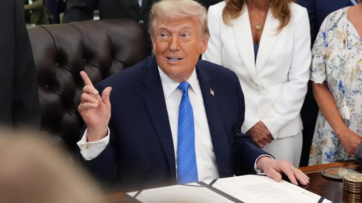 Trump makes his posts money