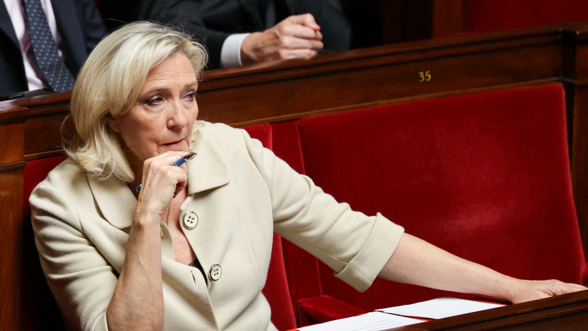 2027: What scenarios for Marine Le Pen after the verdict?