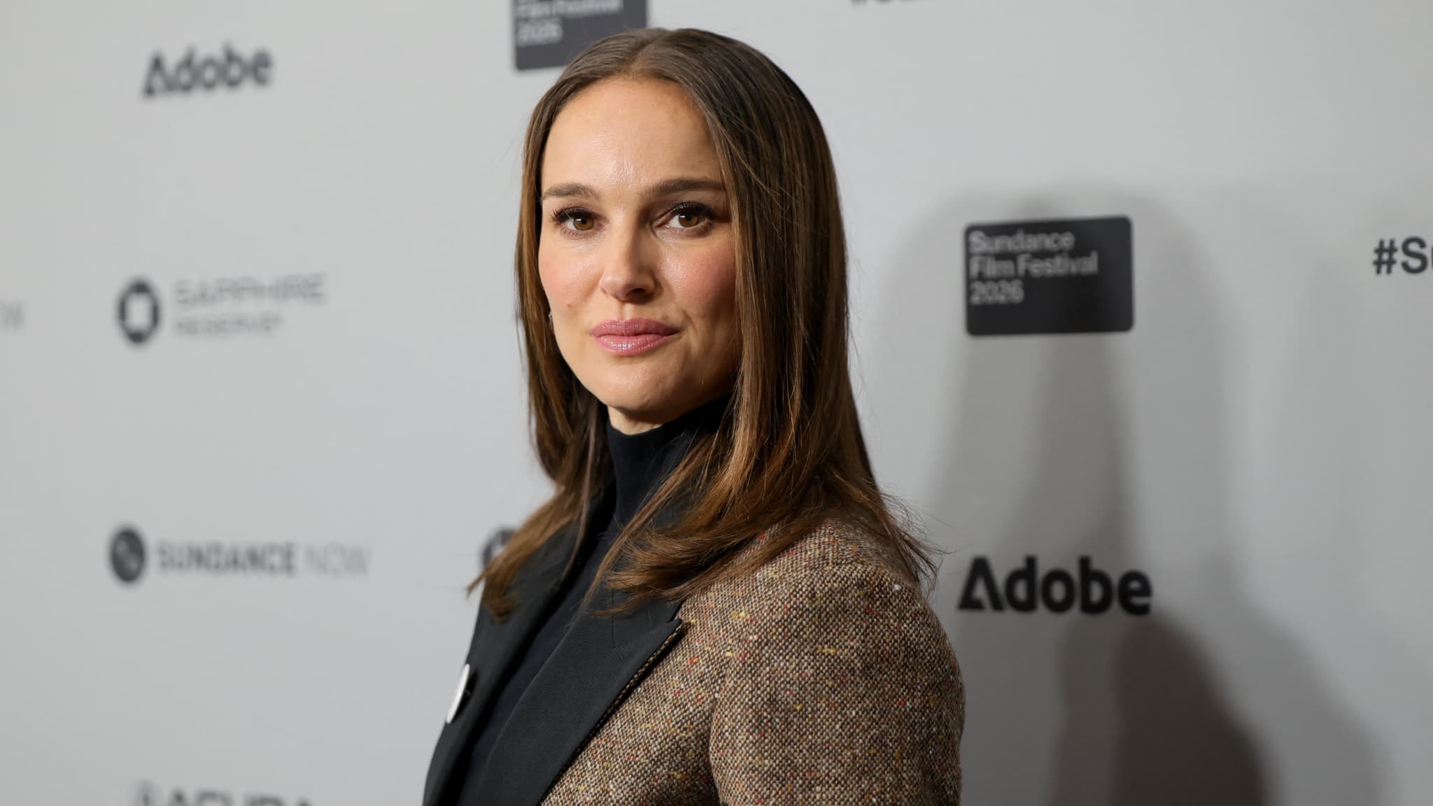 Company. Legion of Honour: Natalie Portman and Christine Lagarde new recipients' headlines