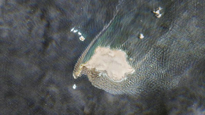 Tanque de petróleo varado fuera de Omán: el derrame de petróleo llegó a la costa del país