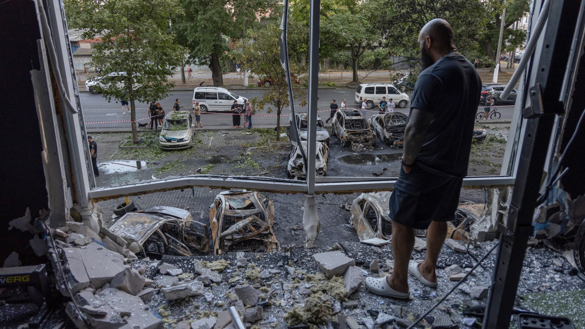 War in Ukraine. With 293 dead, June has been the most deadly month for civilians since April 2022