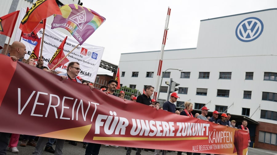 Autobau: action day at VW has begun – First protest in Osnabrück