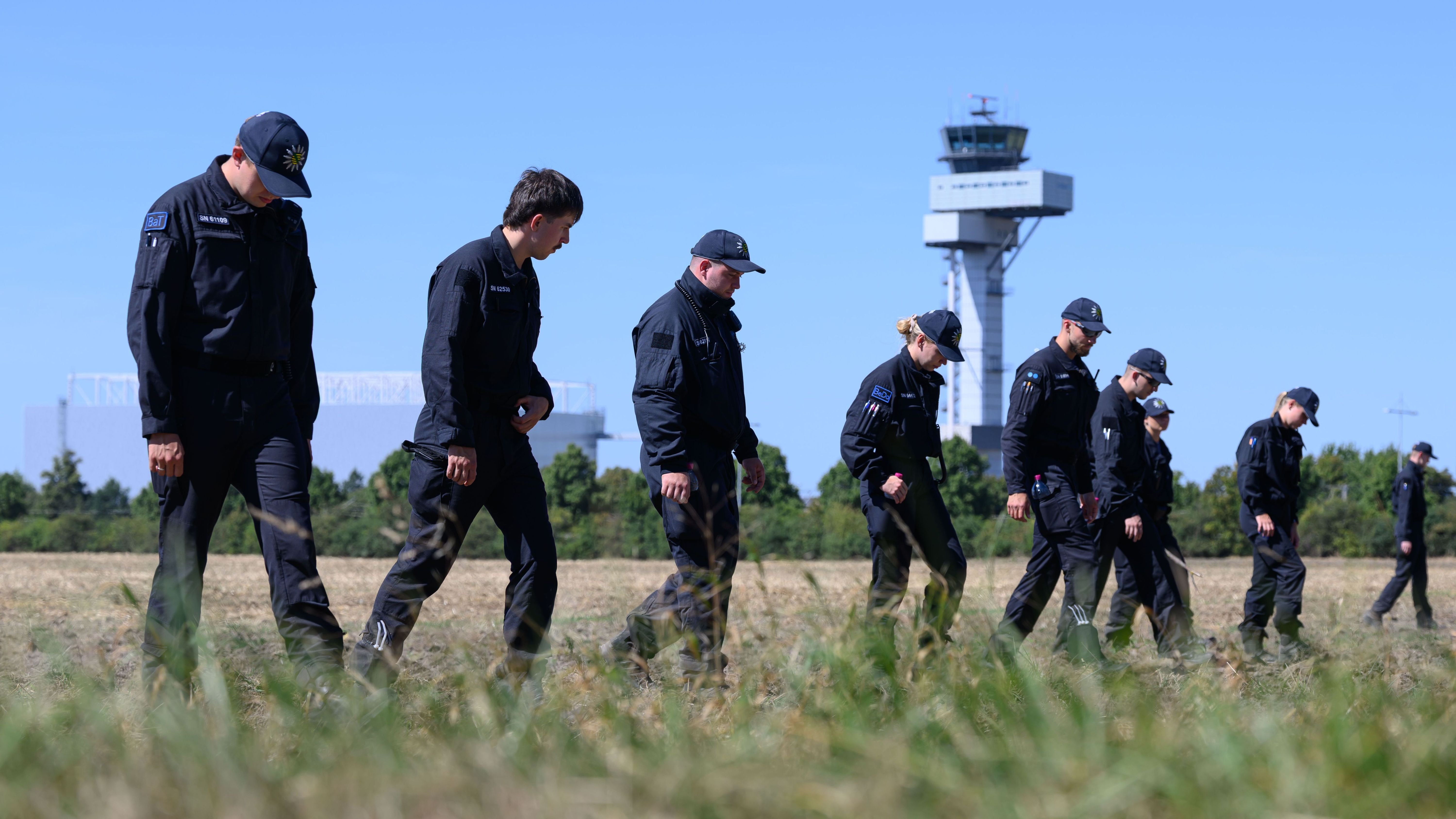 Defence: After the incident at Leipzig Airport: Why is the shooting of drones not practiced?