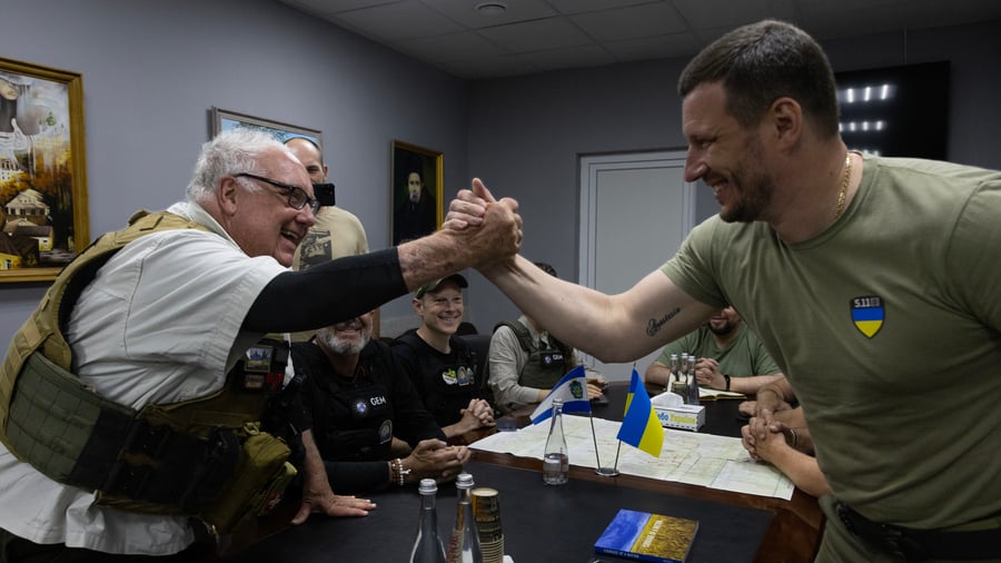 Howard Buffett: 27 Trips to War Zone: Warren Buffett's Son Is 'Ukraine's Greatest Friend'