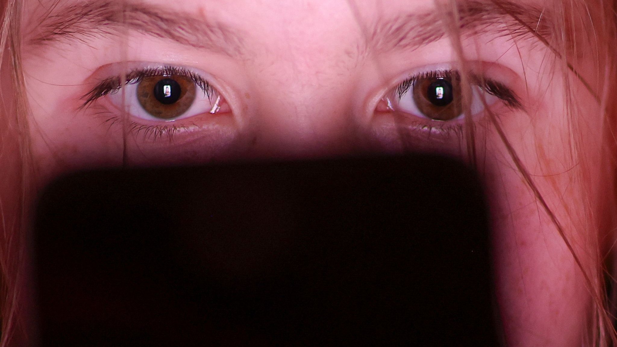Social media: EU: Instagram and Facebook carry too many addiction risks