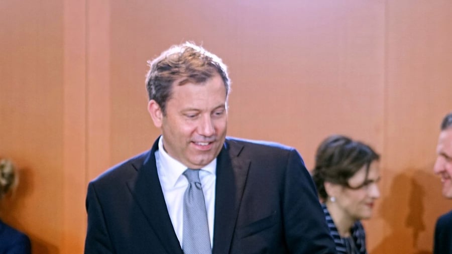 Cabinet launches budget with new debts – especially one step triggers criticism