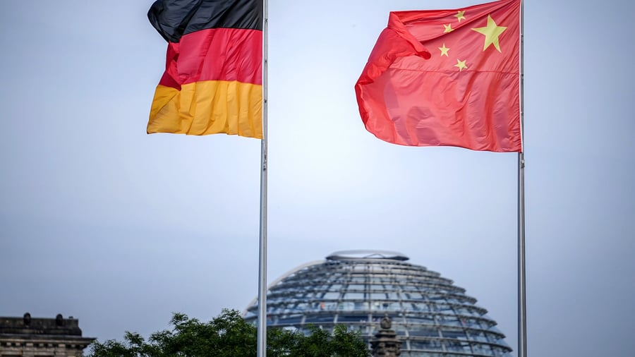 Espionaje científico: el Gobierno mantiene en secreto la denegación de visados a investigadores chinos