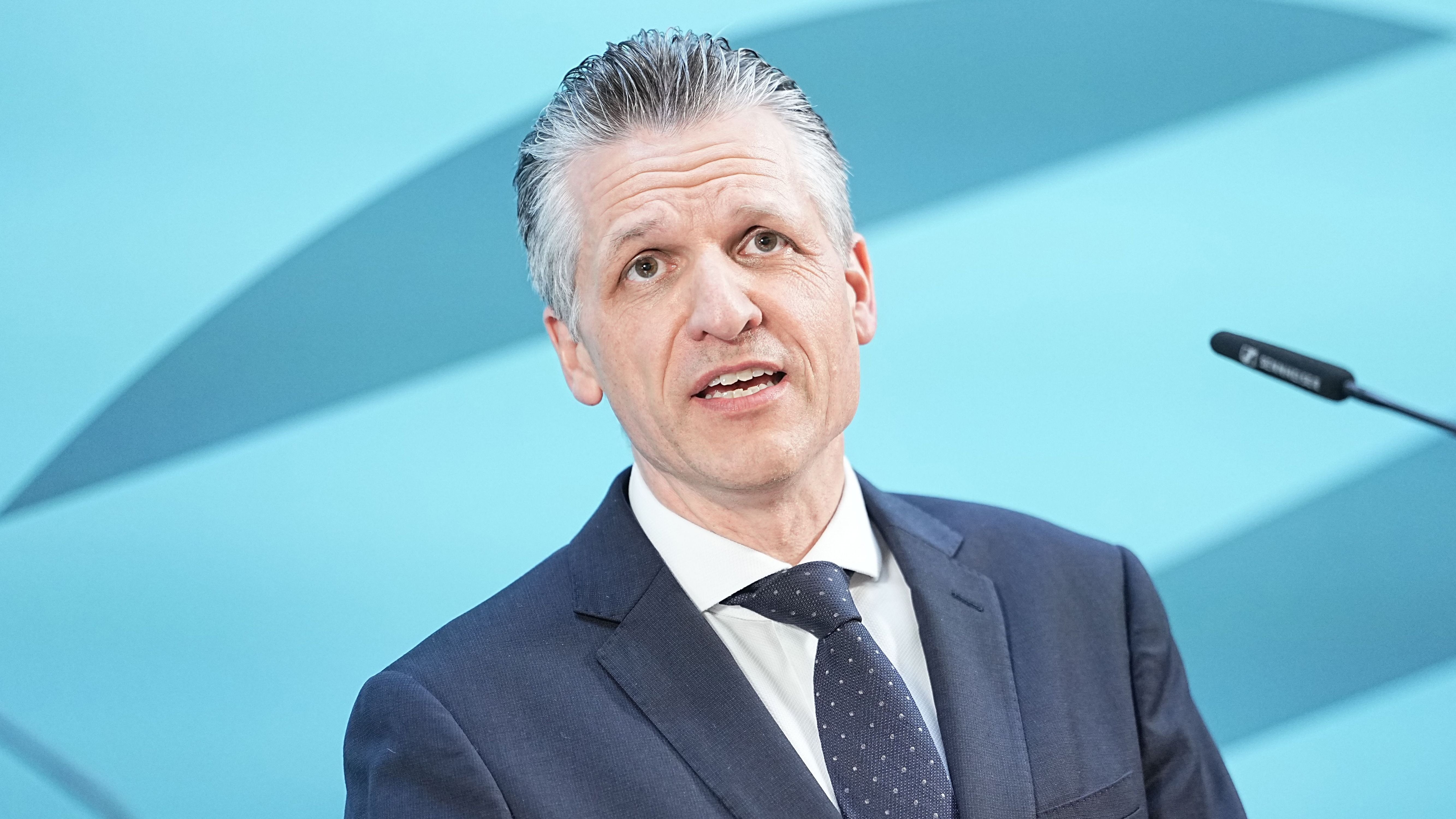 Pension: Free essaie un mot de pouvoir – et ne veut pas négocier sur la pension à 63
