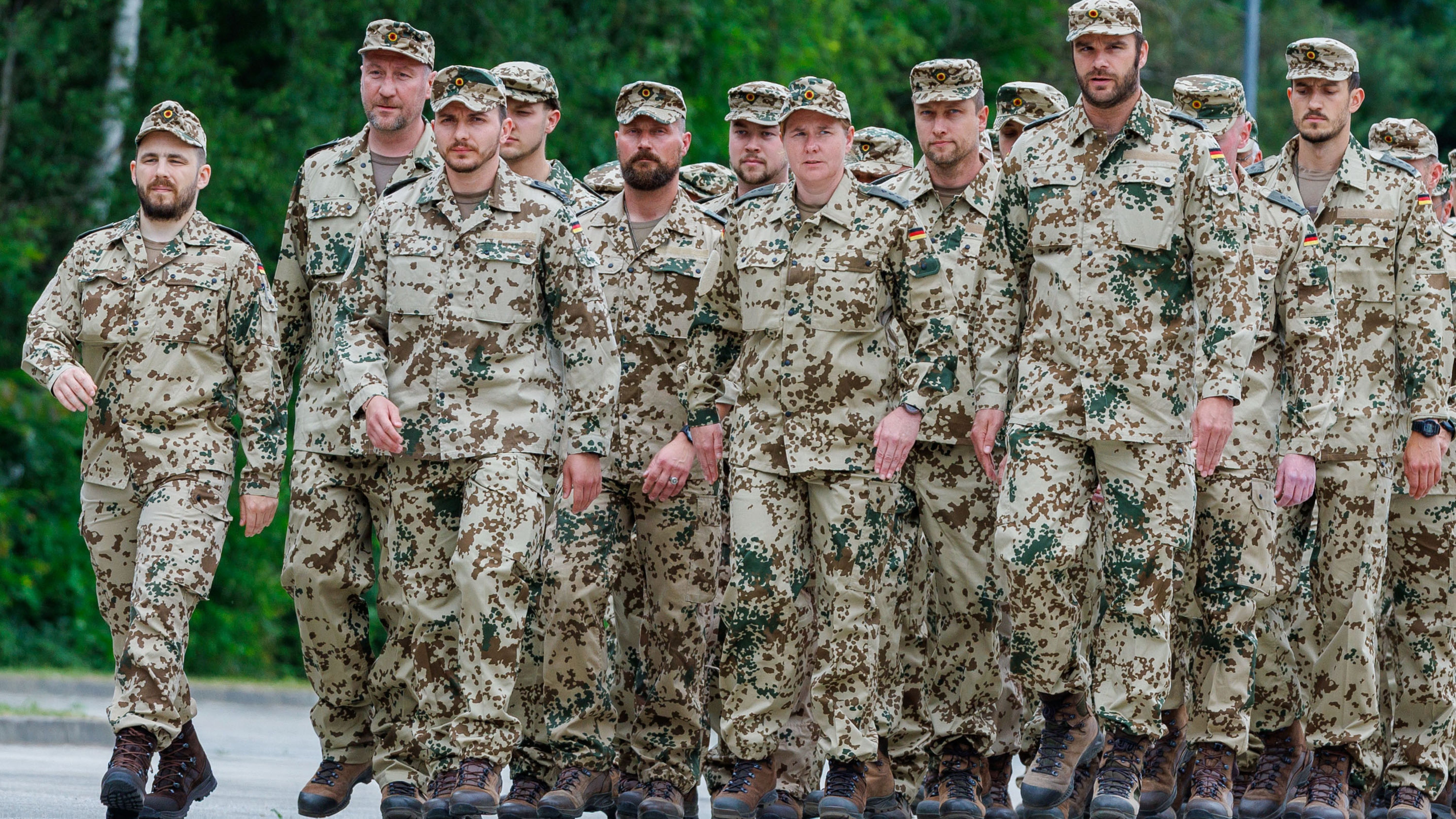 Defense: Number of conscientious objectors goes steeply up