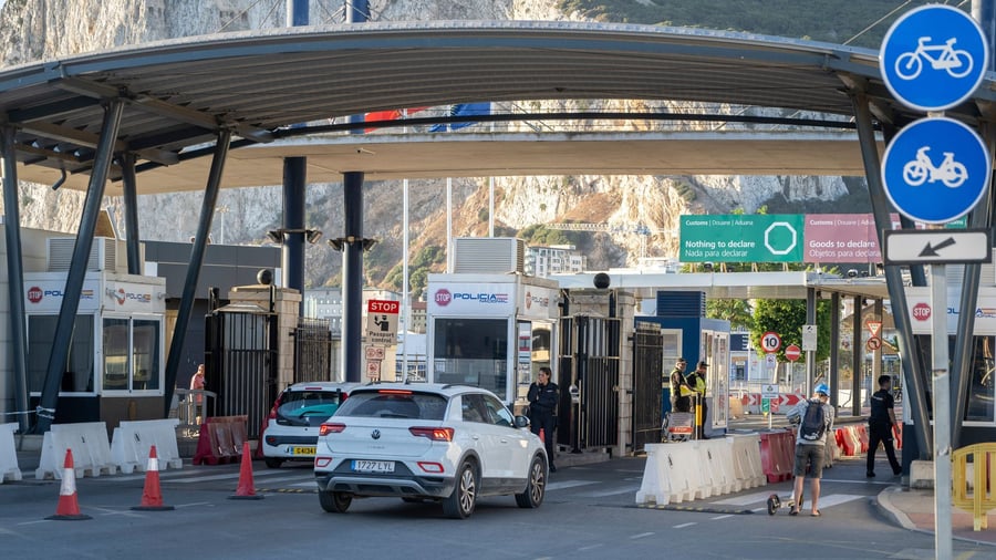 British Overseas Territory: “End of Torture”: Spain-Gibraltar border now control-free