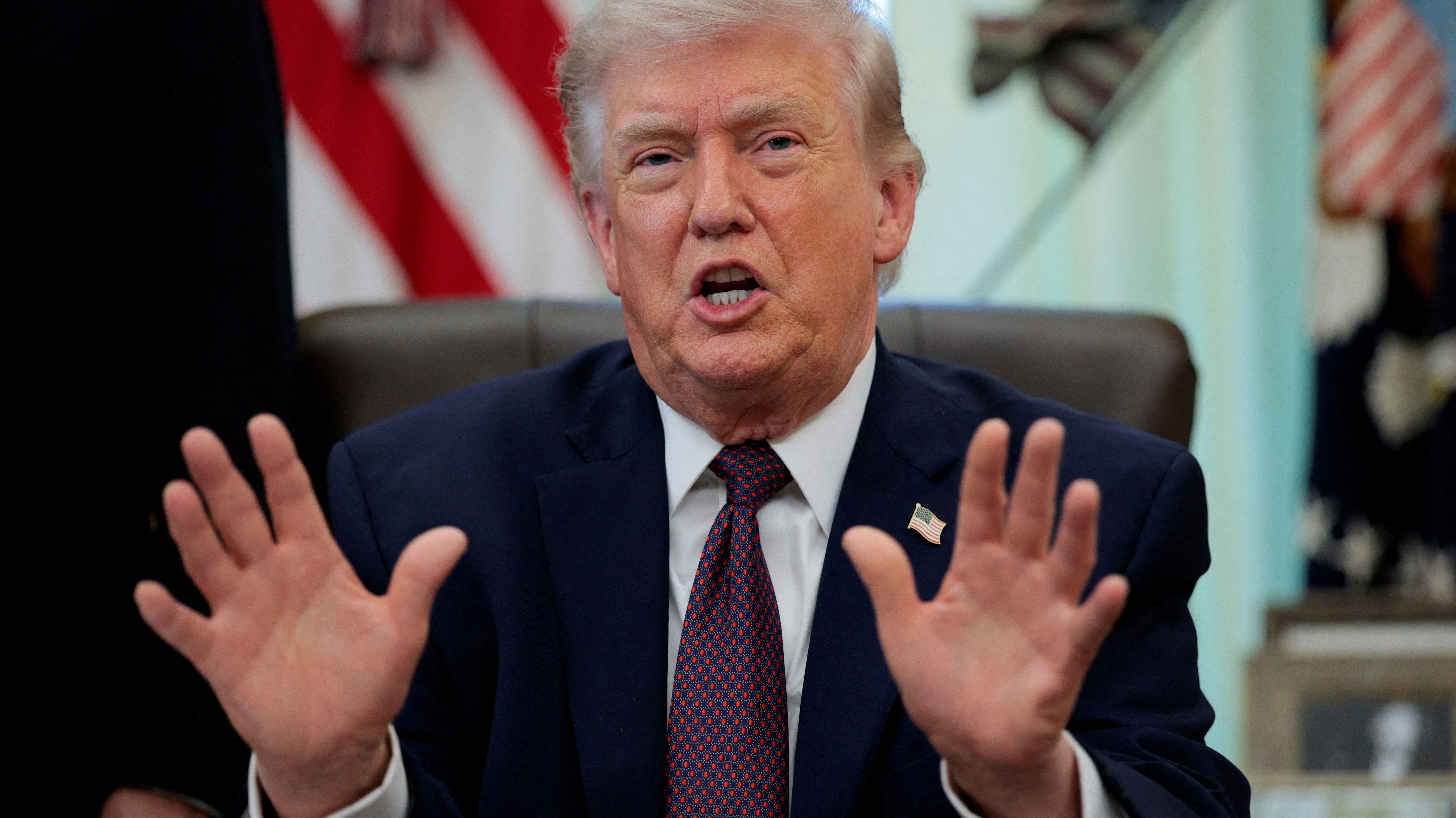+++ USA +++: Trump pushes defense industry to faster weapons production
