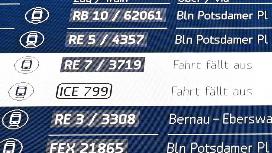 Long-distance transport by Deutsche Bahn: About every twelfth long-distance train canceled completely or partially