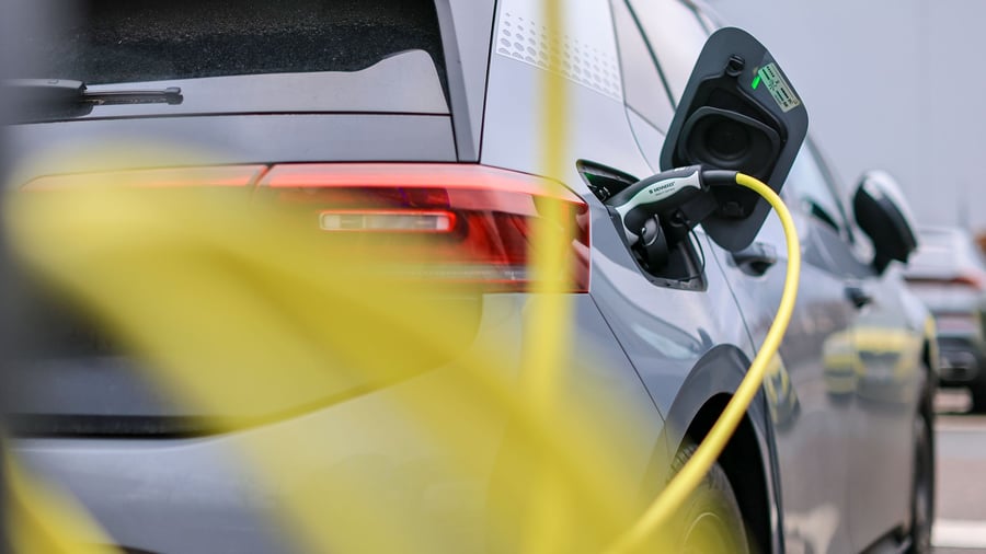 Movilidad: Más de 50 millones de euros para premios de coches electrónicos - Tesla por delante