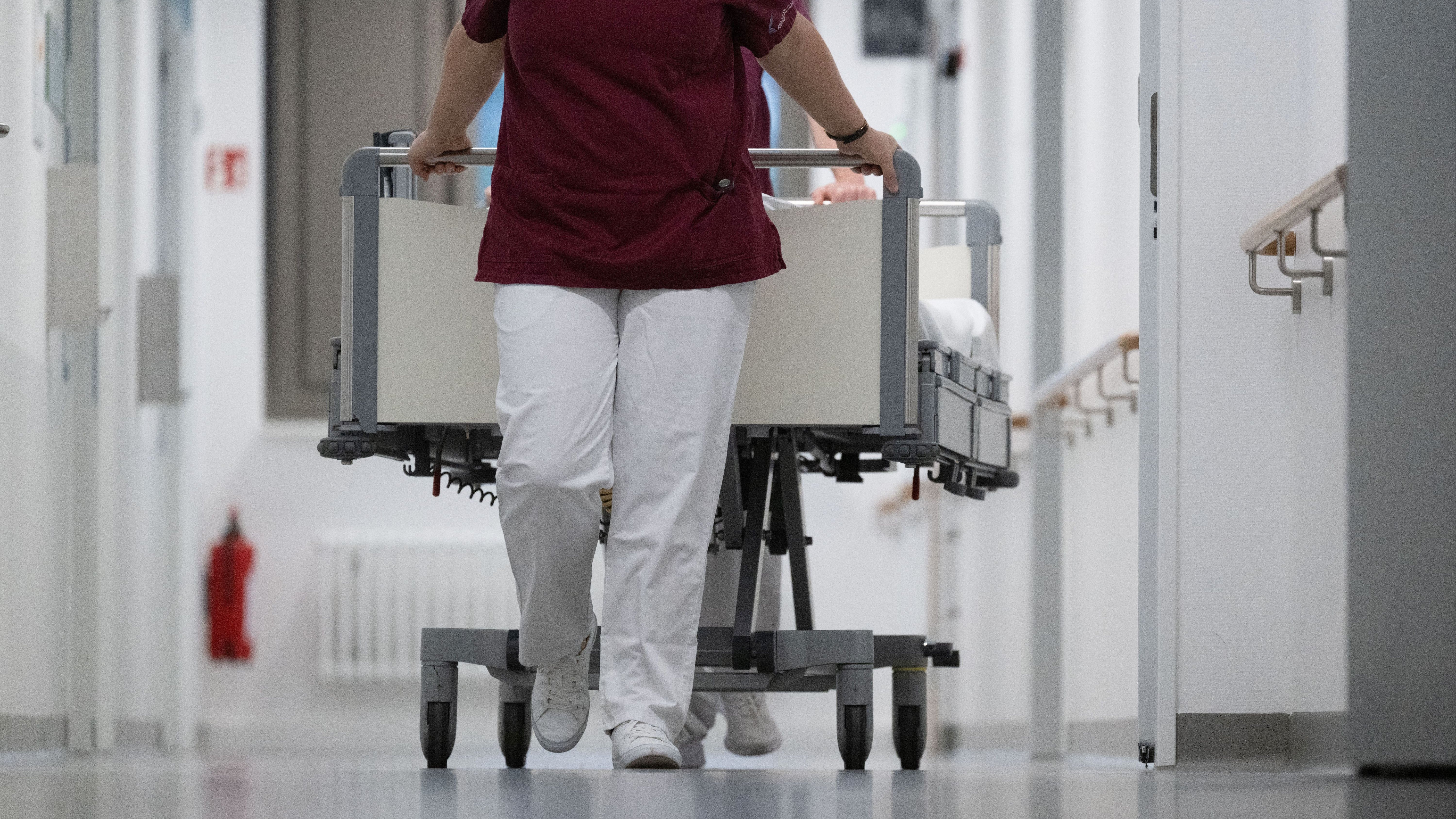 حالة الطوارئ في مجال الرعاية: تشنق ألمانيا في الخارج - ولكن الأخصائيين يذهبون