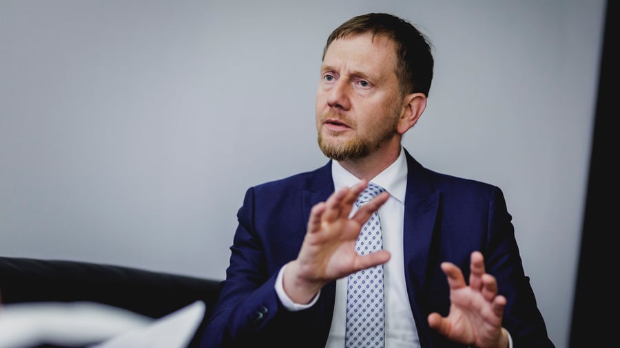Interview: Michael Kretschmer: “Who still talks about firewalls has not recognized the signs of the times”
