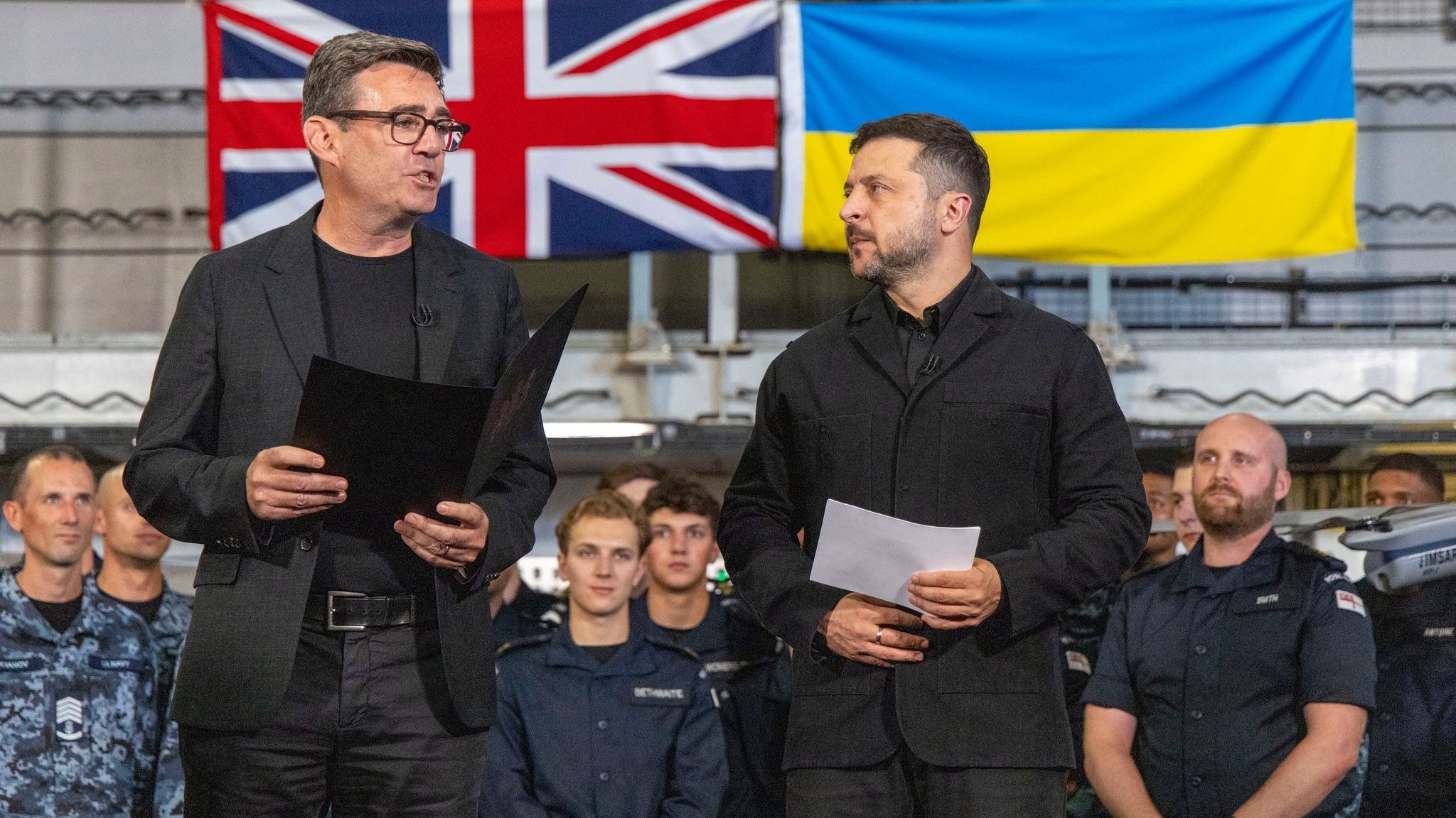 Russie Guerre d'agression: Le Premier ministre Burnham fait son premier voyage à l'étranger: visite à Kiev