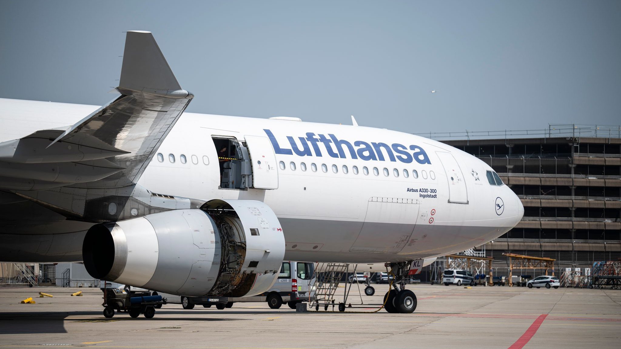 Aerolínea: Lufthansa considera posible una caída de ganancias en 2026