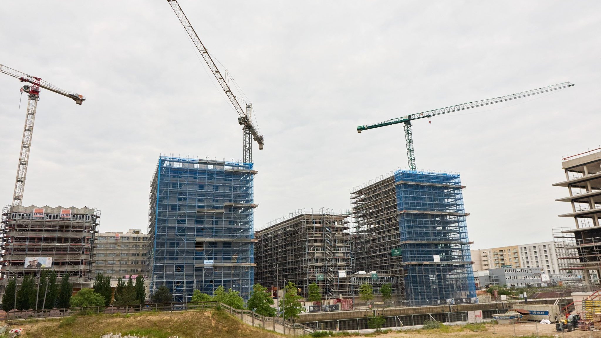 Building rules: Building researchers: flood of standards makes building more expensive