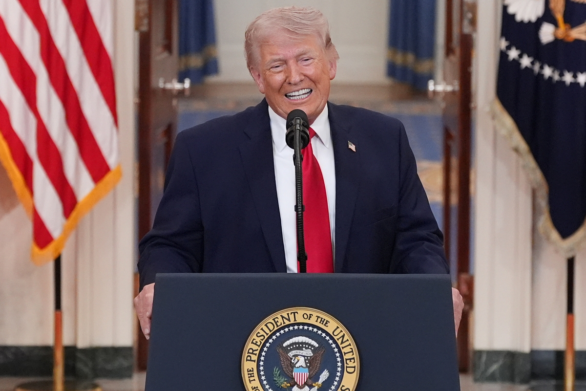 Trump threatens to destroy Iran's power plants and bridges next week