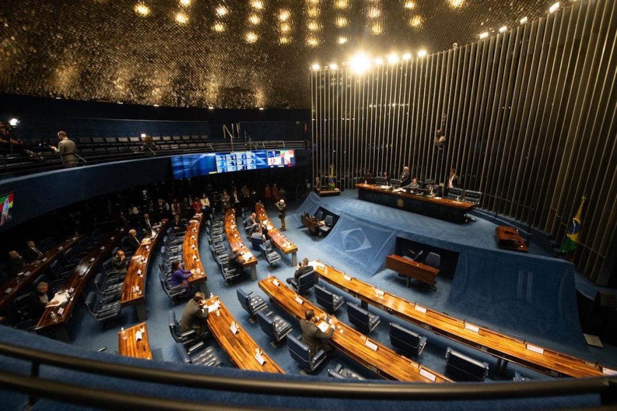 Tariff bomb: Senate approves PEC of retirement of health agents
