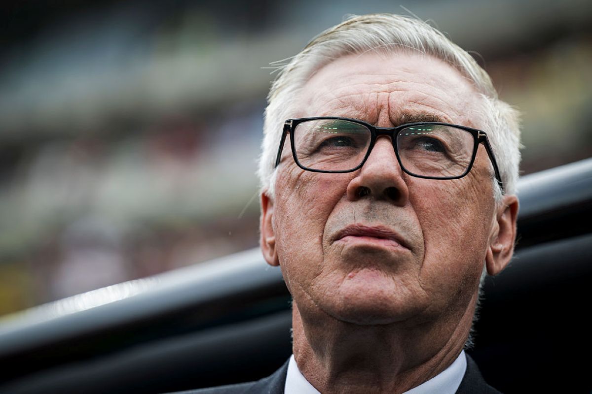 Coach rules out radical changes to the squad and cites September commitments as a challenge