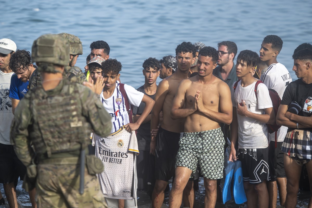 Migration crisis in Ceuta endangers Spanish isolation