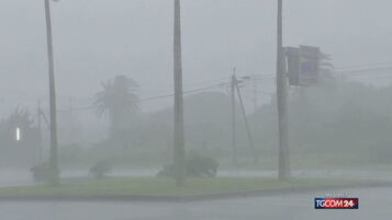 The tropical storm Mekkhala unleashes Japan
