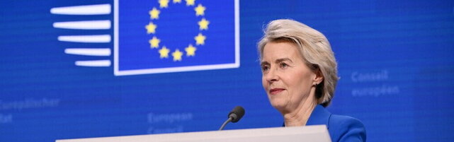 Von der Leyen, 'serves a minimum age for social access'