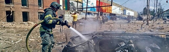 Misiles en Ucrania, ocho muertes incluyendo dos niñas. Moscú: 'Massicci raid on military objectives'