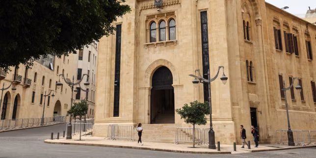 لبنان يعتمد إلغاء عقوبة الإعدام، الأولى في الشرقين الأدنى والأوسط