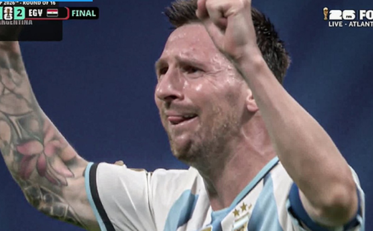 Lionel Messi leads Argentina to 3-2 comeback victory over Egypt and spot in World Cup quarterfinals