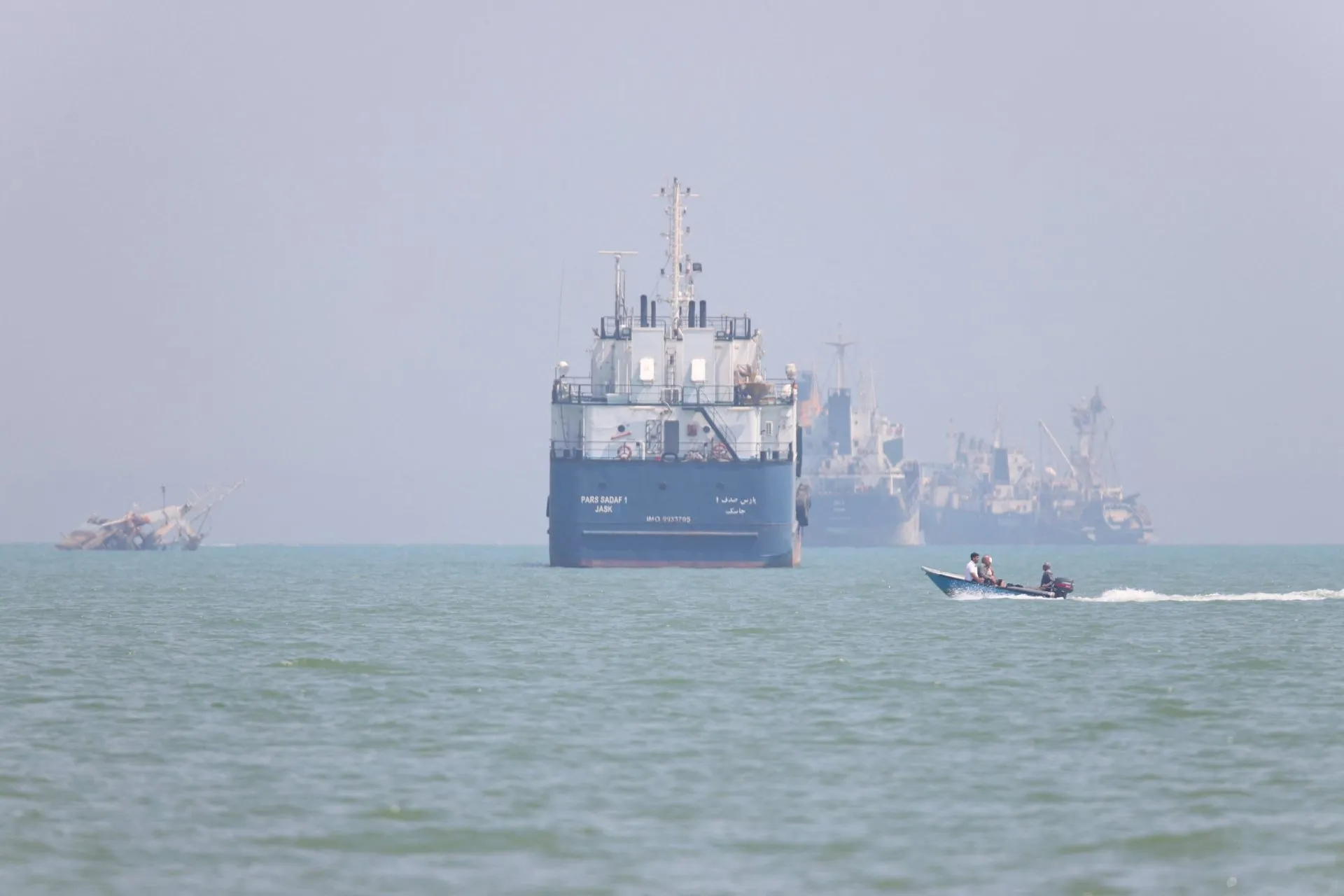 Iran resumes attacks in Strait of Hormuz, Axios reports