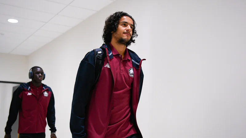 Lille officialise la vente record d’Ayyoub Bouaddi à Manchester City pour 100 millions d’euros