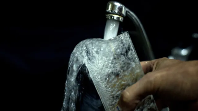سيكون هناك "قطع كامل للماء" في 15 موقعاً من "المادا" الليلة أين؟?
