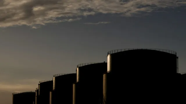 Petróleo: Barril de Brent dispara y vale más de 98 dólares