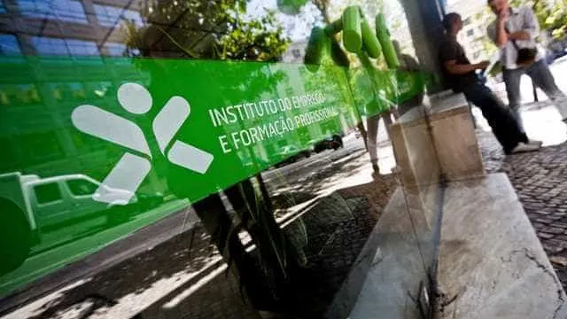 Unemployment remains at 5.6% in June
