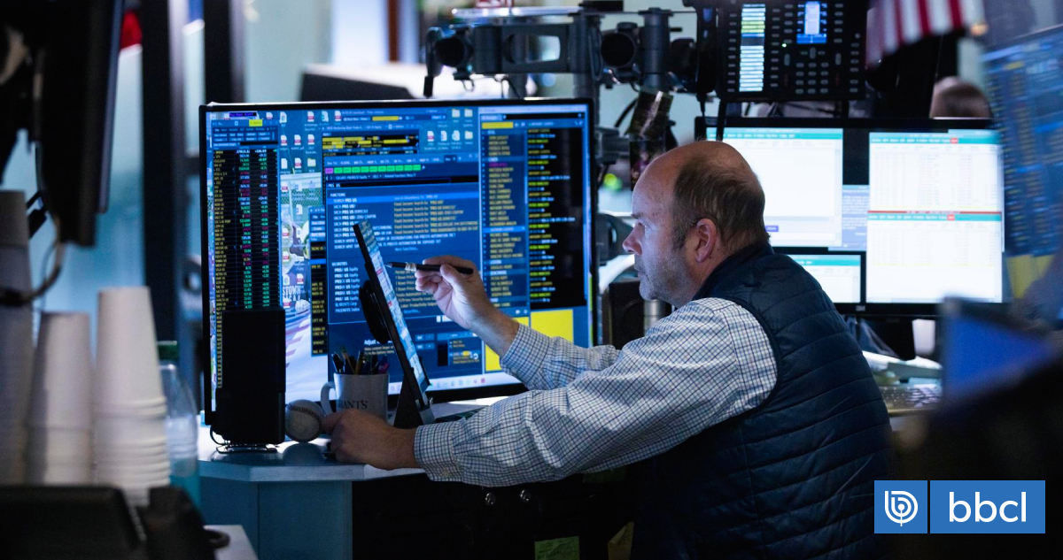 Wall Street opens stable after GDP data and waiting for Nvidia