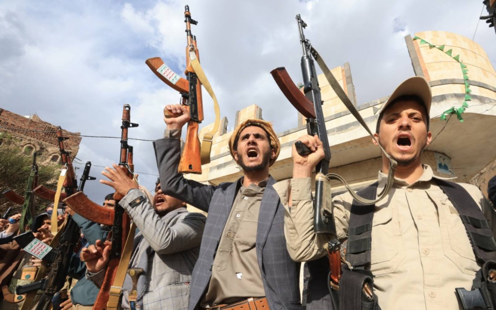 الهجمات الصاروخية في هوتي قتلت 58 من قوات غوفت اليمنية المدعومة من السعودية