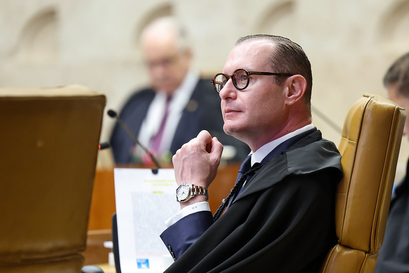 Zanin votes against Bolsonaro's request for freedom in the Supreme Court