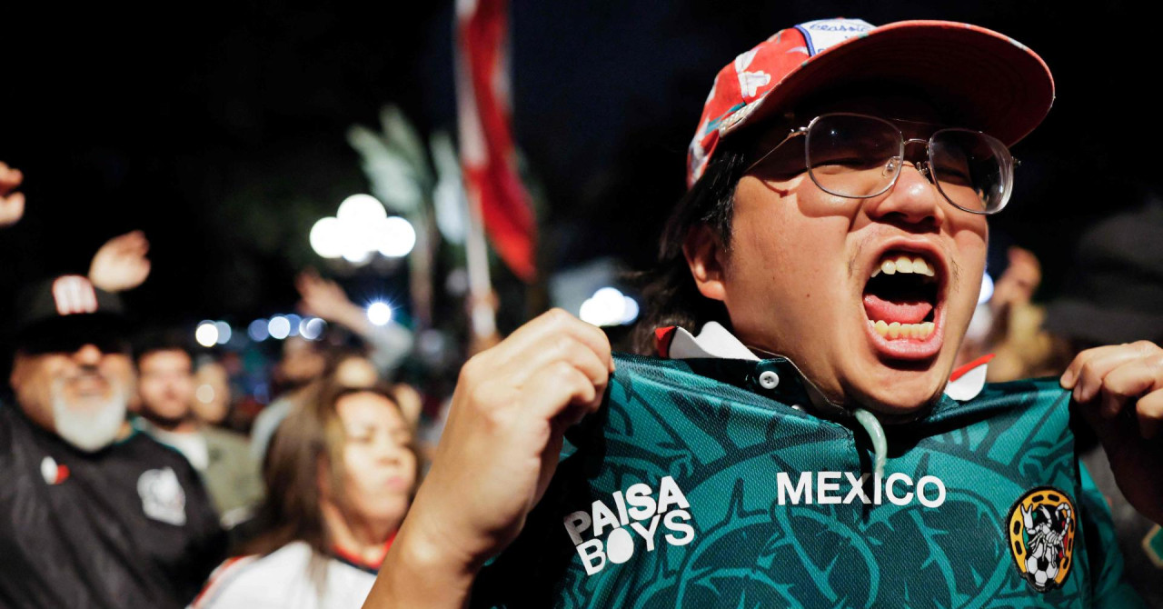Hundreds of Mexican fans greeted the squad with whistles and banners, while FA learned of changes from media